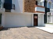 VENDO CASA BARRIO SAN CARLOS