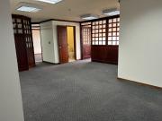 ARRIENDO OFICINA 72 mts en la 75 con 13. 2 garajes