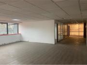 ARRIENDO OFICINA EN TOTAL 419 MTS. APUMANQUE