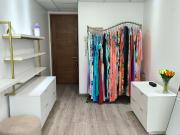 ARRIENDO OFICINA METRO MANQUEHUE 20 MTS CON ESTACIONAMIENTO