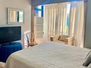 Arriendo Pieza amplia e iluminada en barrio tranquilo