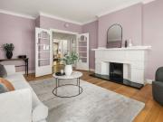 Art Deco Apartment. Live the lifestyle you want!