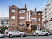 Art Deco Splendour in the Heart of East Melbourne Art Deco Splendour in the Heart of East Melbourne