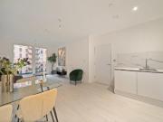 Arusha Court, Farine Avenue, Hayes UB3, 2 bed flat to...