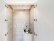 As New Modern 4 bedroom Home in Great Location