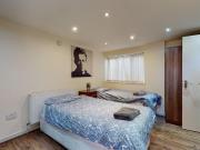 Ash Grove Studio to rent £1,219 pcm £281 pw