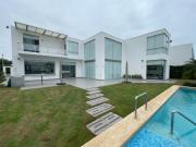 ASIA GOLF CLUB GRAN OPORTUNIDAD PRECIOSA CASA 1000 m2 V/...