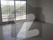 Askari 14 Sector D 3rd floor 3 Bedrooms Flat Available...
