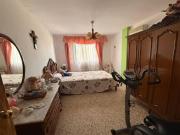 ASOSADO 4 DORMITORIOS Y GARAJE ZONA SUR