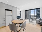 Astonishing 2 Bedroom Fully Furnished in Paragon