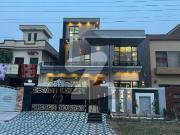 At 80 feet road 10 Marla House Near Mosque And School In...