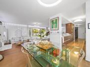 Atemberaubende moderne Villa mit Pool