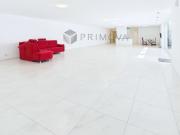 Atemberaubender, moderner Raum in Kloten Perfekt für...