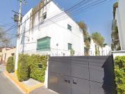 ¡Atención Inversionistas! Venta de Casa en Remate...