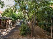 Atención promotores. Casa para derribar y hacer bloque...