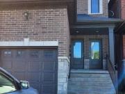 Athol Street East 2 Oshawa ON L1H 1M2 2 Bedroom... Athol Street East 2 Oshawa ON L1H 1M2 2 Bedroom...