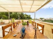 Atico con ascensor, parking y piscina comunitaria en...