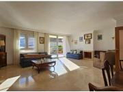 Ático con Gran Terraza: Arquitectura y Luz en Bons...