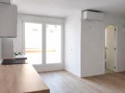 Ático recién reformado con terraza en el centro