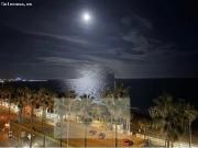 Ático con vistas al mar en primera línea de playa Larga...