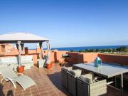 Ático con Vistas Panorámicas al Mar en La Duquesa, Manilva