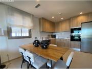 Ático de 2 y 3 Dormitorios y 2 Baños con Piscina y...