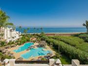 Ático de 3 habitaciones en venta en Estepona, Malaga