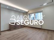 Ático de alquiler en De Ulises, Colina