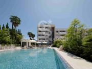 Atico de alto standing de 192 m2 en venta Estepona,...