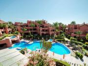 Atico de alto standing de 239 m2 en venta Estepona, España