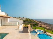 Ático de Lujo con Piscina Privada y Vistas al Mar en...
