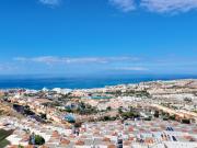 Ático de Lujo con Vistas al Mar y Diseño Exclusivo