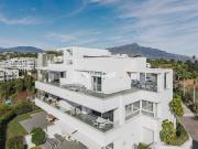 Atico de lujo de 155 m2 en venta La Quinta, Marbella,...