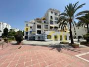Atico de lujo de 221 m2 en venta Puerto Banus, Marbella,...