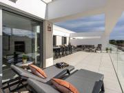 Atico de lujo de 83 m2 en venta Elviria, Andalucía