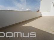 Ático dúplex con terraza de 26 m2 de obra nueva a...
