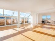 ÁTICO DÚPLEX DE LUJO CON VISTAS PANORÁMICAS A LA SIERRA...