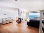 Ático Dúplex de Lujo con Vistas Panorámicas al Mar –...