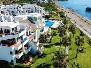 Ático dúplex de primera línea con amplia terraza