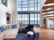 Ático dúplex diseño con tza. Piscina privada y vistas a...