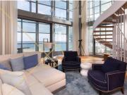 Ático dúplex diseño con tza. Piscina privada y vistas a...