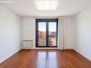 Ático dúplex en venta con terraza y vistas panorámicas...