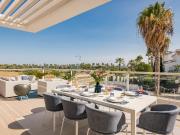 Ático dúplex junto a la playa en San Pedro