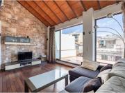 Ático Dúplex Premium en el Corazón de Granada: Lujo,...