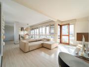 Ático en excelentes condiciones de 100m con terraza con...