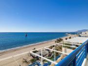 Ático en primera línea de playa en venta