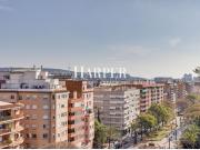 Atico en Rambla del Brazil con una terraza de 70 metros