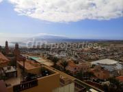 Ático en venta en Adeje, Torviscas Centro y Alto. Atico...