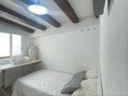 Ático en venta en Barcelona, Raval. Precioso Ático! No...