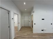 Ático en venta en Barcelona, Sants Badal. Piso reformado...
